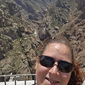 Meet your Posher, Danae